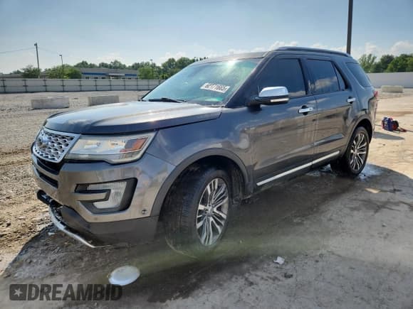 ✅ 2016 Ford Explorer Platinum • VIN: 1FM5K8HT6GGA53294 • Lot: 62171665. Wystawiony na Copart z przebiegiem 177 507 mil. Bezpłatny archiwum sprzedaży aukcyjnych z USA i szczegółowy raport historii pojazdu na DreamBid. Zdjęcie 1.