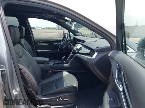 ✅ 2025 Cadillac XT6 FWD Premium Luxury • VIN: 1GYKPCRS5SZ121724 • Lot: 42473188. Listed on IAAI with 12,090 mi. Free auction sales archive from the USA and detailed vehicle history report at DreamBid. Image 5.