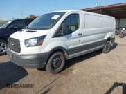 ✅ 2018 Ford Transit • VIN: 1FTYR2ZMXJKA21812 • Lot: 43054561. Wystawiony na IAAI z przebiegiem 219 255 mil. Bezpłatny archiwum sprzedaży aukcyjnych z USA i szczegółowy raport historii pojazdu na DreamBid. Zdjęcie 2.