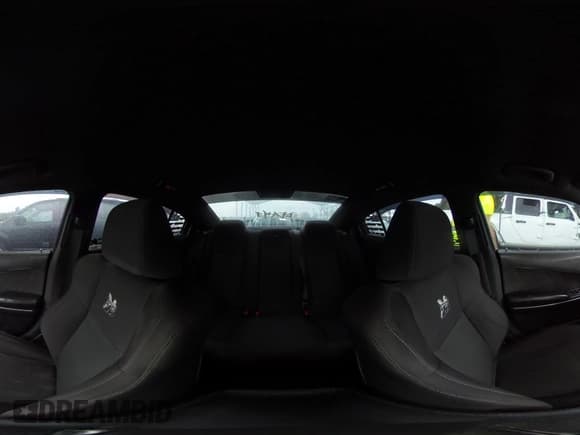 ✅ 2018 Dodge Charger R/T Scat Pack • VIN: 2C3CDXGJ1JH290176 • Лот: 42611005. Опубликован ранее на IAAI с пробегом 72 059 миль. Бесплатный доступ к архиву аукционных продаж из США и подробный отчёт об истории автомобиля на DreamBid. Изображение 20.