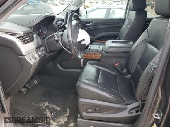 ✅ 2017 Chevrolet Suburban Premier • VIN: 1GNSKJKC6HR200458 • Lot: 46552664. Wystawiony na Copart z przebiegiem 120 747 mil. Bezpłatny archiwum sprzedaży aukcyjnych z USA i szczegółowy raport historii pojazdu na DreamBid. Zdjęcie 7.