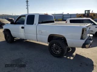 ✅ 1999 Chevrolet Silverado 2500 LS • VIN: 1GCFC29U7XZ112139 • Lot: 66510245. Wystawiony na Copart z przebiegiem 379 961 mil. Bezpłatny archiwum sprzedaży aukcyjnych z USA i szczegółowy raport historii pojazdu na DreamBid. Zdjęcie 2.
