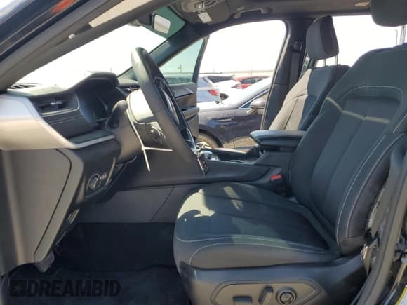 ✅ 2025 Jeep Grand Cherokee Altitude X • VIN: 1C4RJHAG5SC288016 • Lot: 67479235. Listed on Copart with 17,880 mi. Free auction sales archive from the USA and detailed vehicle history report at DreamBid. Image 7.