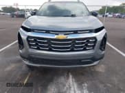 ✅ 2025 Chevrolet Equinox FWD LT • VIN: 3GNAXHEG8SL144168 • Lot: 43128981. Wystawiony na IAAI z przebiegiem 8 514 mil. Bezpłatny archiwum sprzedaży aukcyjnych z USA i szczegółowy raport historii pojazdu na DreamBid. Zdjęcie 12.