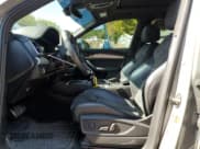 ✅ 2020 Audi SQ5 Premium Plus • VIN: WA1B4AFYXL2069717 • Лот: 71061225. Опубликован ранее на Copart с пробегом 56 604 миль. Бесплатный доступ к архиву аукционных продаж из США и подробный отчёт об истории автомобиля на DreamBid. Изображение 7.