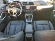 ✅ 2020 Audi Q3 Premium • VIN: WA1AECF34L1061305 • Lot: 95928365. Wystawiony na Copart z przebiegiem 49 629 mil. Bezpłatny archiwum sprzedaży aukcyjnych z USA i szczegółowy raport historii pojazdu na DreamBid. Zdjęcie 8.