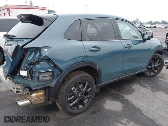 ✅ 2025 Honda HR-V Sport • VIN: 3CZRZ1H53SM745337 • Lot: 42974510. Listed on IAAI with 6,598 mi. Free auction sales archive from the USA and detailed vehicle history report at DreamBid. Image 4.