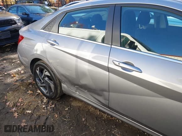 ✅ 2025 Hyundai Elantra SEL Convenience • VIN: KMHLS4DG5SU974232 • Lot: 43648827. Listed on IAAI with 13,076 mi. Free auction sales archive from the USA and detailed vehicle history report at DreamBid. Image 6.