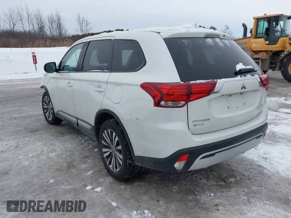 2020 Mitsubishi Outlander ES with VIN JA4AZ3A33LZ011380, listed as a IAAI auction lot 41567914 with 72,663 mi miles and . Bid and sale history available at DreamBid. Image 3.