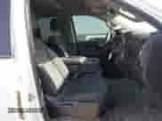 2020 Chevrolet Silverado 2500HD Work Truck z VIN 1GC2YLE73LF220288, wystawiony jako IAAI lot #41638461 z przebiegiem 144 237 mil mil oraz . Historia ofert i sprzedaży dostępna na DreamBid. Obrazek 5.