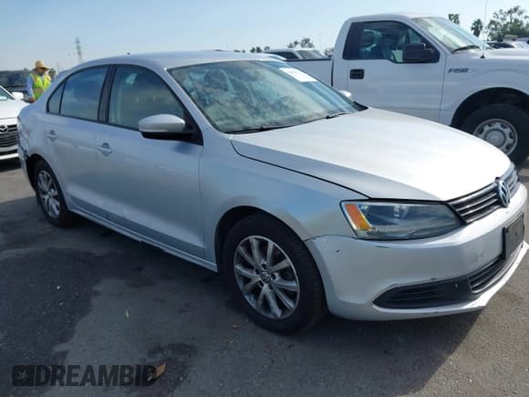 ✅ 2012 Volkswagen Jetta SE • VIN: 3VWDP7AJ1CM402542 • Lot: 43836428. Wystawiony na IAAI z przebiegiem 127 197 mil. Bezpłatny archiwum sprzedaży aukcyjnych z USA i szczegółowy raport historii pojazdu na DreamBid. Zdjęcie 6.