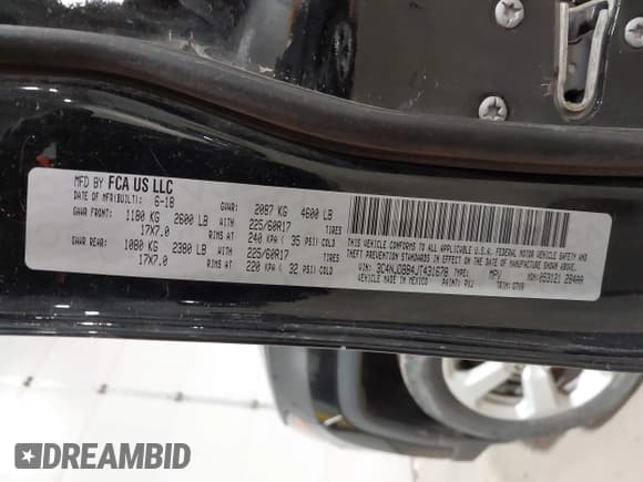 ✅ 2018 Jeep Compass Latitude • VIN: 3C4NJDBB4JT431678 • Lot: 43570429. Listed on IAAI with 136,800 mi. Free auction sales archive from the USA and detailed vehicle history report at DreamBid. Image 9.