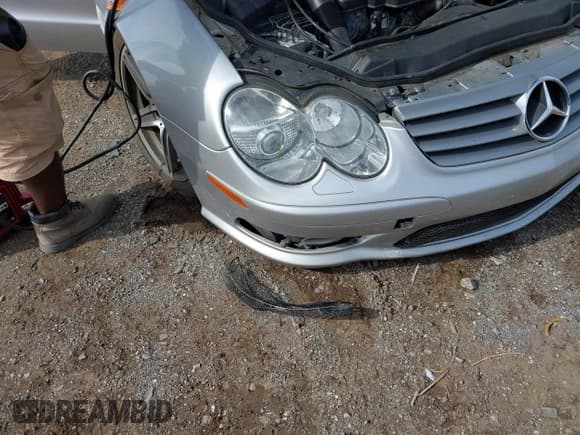 ✅ 2003 Mercedes-Benz SL 500 • VIN: WDBSK75F93F027609 • Lot: 42386934. Listed on IAAI with Not provided. Free auction sales archive from the USA and detailed vehicle history report at DreamBid. Image 6.