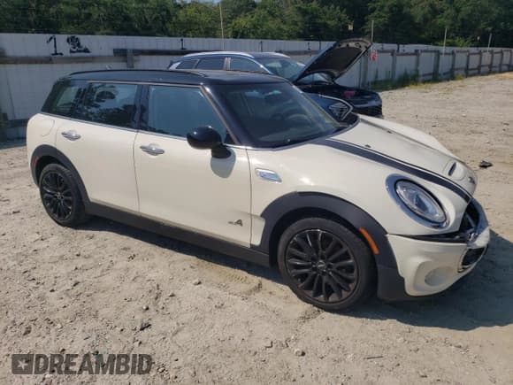 ✅ 2017 MINI Clubman Cooper S • VIN: WMWLU5C53H2C46191 • Lot: 66083785. Wystawiony na Copart z przebiegiem 49 429 mil. Bezpłatny archiwum sprzedaży aukcyjnych z USA i szczegółowy raport historii pojazdu na DreamBid. Zdjęcie 4.