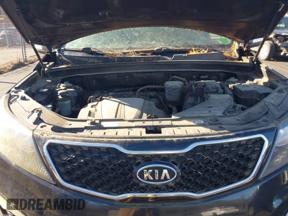 ✅ 2013 Kia Sorento SX • VIN: 5XYKWDA28DG385774 • Lot: 43789245. Listed on IAAI with 142,953 mi. Free auction sales archive from the USA and detailed vehicle history report at DreamBid. Image 10.