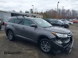 ✅ 2017 Toyota Highlander XLE • VIN: 5TDJZRFH3HS483875 • Lot: 43790680. Wystawiony na IAAI z przebiegiem 145 553 mil. Bezpłatny archiwum sprzedaży aukcyjnych z USA i szczegółowy raport historii pojazdu na DreamBid. Zdjęcie 1.
