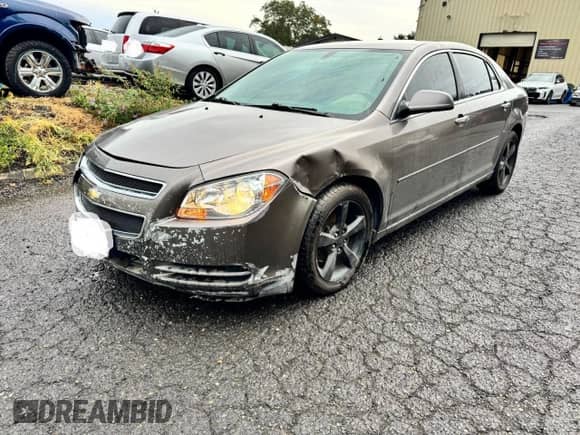 2012 Chevrolet Malibu 1LT с VIN 1G1ZC5E01CF208760, выставлен на аукционе Copart как лот 85060935 с пробегом 147 278 миль миль и Чистый • Clean title. История ставок и продаж доступна на DreamBid. Изображение 2.
