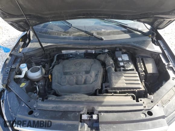 ✅ 2020 Volkswagen Tiguan S • VIN: 3VV1B7AX6LM103686 • Lot: 47294995. Listed on Copart with 66,966 mi. Free auction sales archive from the USA and detailed vehicle history report at DreamBid. Image 14.