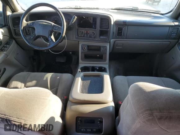 ✅ 2004 Chevrolet Suburban LS • VIN: 1GNFK16Z64J252424 • Лот: 85665394. Опубликован ранее на Copart с пробегом Не указан. Бесплатный доступ к архиву аукционных продаж из США и подробный отчёт об истории автомобиля на DreamBid. Изображение 8.