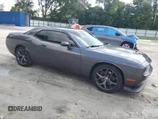 ✅ 2019 Dodge Challenger R/T • VIN: 2C3CDZBT2KH573756 • Lot: 67184414. Wystawiony na Copart z przebiegiem 104 526 mil. Bezpłatny archiwum sprzedaży aukcyjnych z USA i szczegółowy raport historii pojazdu na DreamBid. Zdjęcie 4.