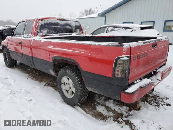 ✅ 1999 Dodge 1500 • VIN: 1B7HC13Z7XJ646070 • Лот: 87679325. Размещён на Copart с пробегом 227 674 миль миль. Получите бесплатный доступ к архиву аукционных продаж из США и посмотрите подробный отчёт об истории автомобиля на DreamBid. Изображение 2.