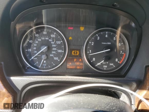 ✅ 2009 BMW 3 Series 335i • VIN: WBAPM73539E191719 • Lot: 47245235. Wystawiony na Copart z przebiegiem 123 637 mil. Bezpłatny archiwum sprzedaży aukcyjnych z USA i szczegółowy raport historii pojazdu na DreamBid. Zdjęcie 9.