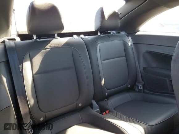 ✅ 2016 Volkswagen Beetle Fleet Edition • VIN: 3VWF17AT6GM610594 • Lot: 91434175. Listed on Copart with 43,592 mi. Free auction sales archive from the USA and detailed vehicle history report at DreamBid. Image 10.