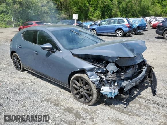 ✅ 2022 Mazda 3 Premium • VIN: JM1BPBML7N1501067 • Лот: 56142035. Опубликован ранее на Copart с пробегом 43 635 миль. Бесплатный доступ к архиву аукционных продаж из США и подробный отчёт об истории автомобиля на DreamBid. Изображение 4.