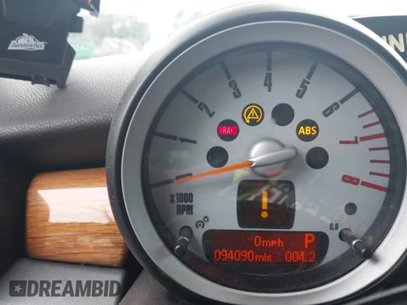 ✅ 2009 MINI Clubman S • VIN: WMWMM33569TP89990 • Lot: 42869350. Listed on IAAI with 94,090 mi. Free auction sales archive from the USA and detailed vehicle history report at DreamBid. Image 7.