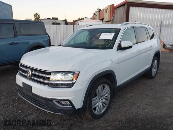✅ 2018 Volkswagen Atlas SEL Premium • VIN: 1V2NR2CA6JC537949 • Лот: 43666355. Опубликован ранее на IAAI с пробегом 62 238 миль. Бесплатный доступ к архиву аукционных продаж из США и подробный отчёт об истории автомобиля на DreamBid. Изображение 17.