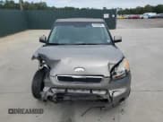 ✅ 2010 Kia Soul + • VIN: KNDJT2A28A7115056 • Лот: 85268065. Опубликован ранее на Copart с пробегом 175 104 миль. Бесплатный доступ к архиву аукционных продаж из США и подробный отчёт об истории автомобиля на DreamBid. Изображение 5.