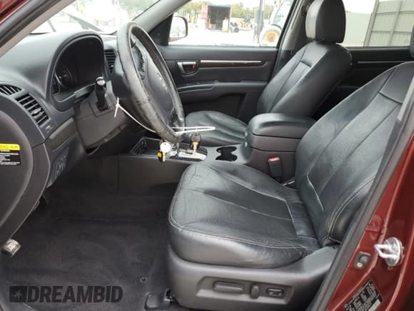 ✅ 2009 Hyundai Santa Fe Limited • VIN: 5NMSH73E39H268975 • Lot: 87903125. Listed on Copart with 130,870 mi. Free auction sales archive from the USA and detailed vehicle history report at DreamBid. Image 7.