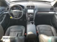 ✅ 2018 Ford Explorer Limited • VIN: 1FM5K7F85JGB11038 • Lot: 93323635. Wystawiony na Copart z przebiegiem 84 800 mil. Bezpłatny archiwum sprzedaży aukcyjnych z USA i szczegółowy raport historii pojazdu na DreamBid. Zdjęcie 8.