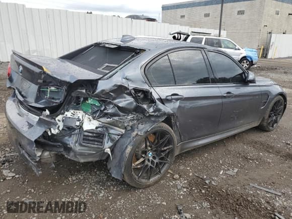 ✅ 2017 BMW M3 • VIN: WBS8M9C50H5G83735 • Лот: 67988543. Опубликован ранее на Copart с пробегом 68 485 миль. Бесплатный доступ к архиву аукционных продаж из США и подробный отчёт об истории автомобиля на DreamBid. Изображение 3.