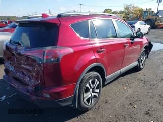 ✅ 2018 Toyota RAV4 LE • VIN: JTMBFREV3JD236507 • Лот: 43514753. Опубликован ранее на IAAI с пробегом 51 798 миль. Бесплатный доступ к архиву аукционных продаж из США и подробный отчёт об истории автомобиля на DreamBid. Изображение 4.