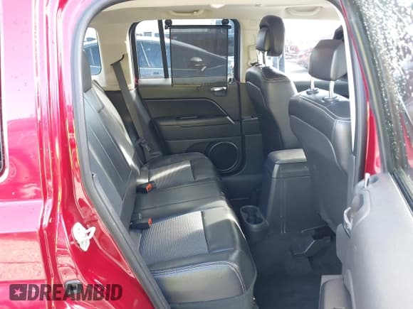 ✅ 2014 Jeep Patriot Latitude • VIN: 1C4NJRFB7ED588530 • Lot: 43483827. Listed on IAAI with 132,562 mi. Free auction sales archive from the USA and detailed vehicle history report at DreamBid. Image 18.