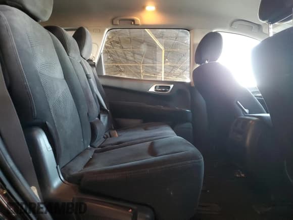 ✅ 2014 Nissan Pathfinder S • VIN: 5N1AR2MN9EC682468 • Lot: 90723215. Listed on Copart with 186,820 mi. Free auction sales archive from the USA and detailed vehicle history report at DreamBid. Image 10.