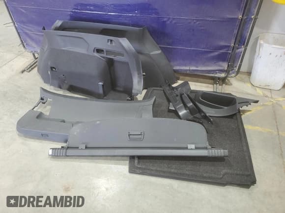 ✅ 2022 Volkswagen Tiguan SE R-Line Black • VIN: 3VV8B7AX8NM164930 • Lot: 50432715. Wystawiony na Copart z przebiegiem 54 646 mil. Bezpłatny archiwum sprzedaży aukcyjnych z USA i szczegółowy raport historii pojazdu na DreamBid. Zdjęcie 13.