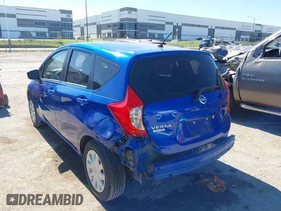 ✅ 2015 Nissan Note SL • VIN: 3N1CE2CP3FL397088 • Lot: 43587597. Wystawiony na IAAI z przebiegiem 81 581 mil. Bezpłatny archiwum sprzedaży aukcyjnych z USA i szczegółowy raport historii pojazdu na DreamBid. Zdjęcie 3.