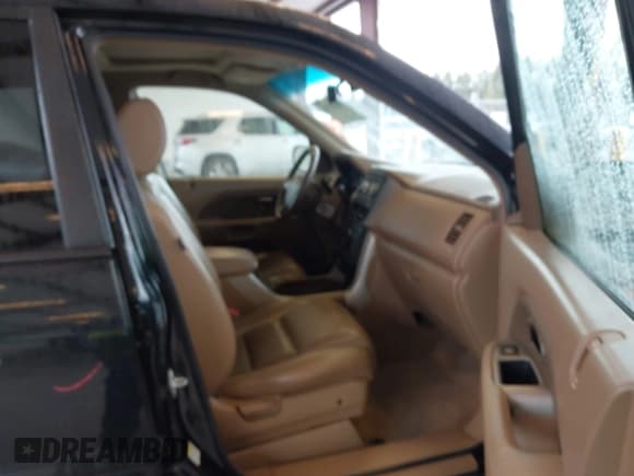 ✅ 2006 Honda Pilot EX-L • VIN: 2HKYF18596H537405 • Lot: 43632353. Wystawiony na IAAI z przebiegiem 173 943 mil. Bezpłatny archiwum sprzedaży aukcyjnych z USA i szczegółowy raport historii pojazdu na DreamBid. Zdjęcie 5.