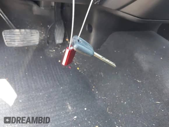 2020 Chevrolet Silverado 1500 LT z VIN 1GCUYDED0LZ171084, wystawiony jako IAAI lot #42228644 z przebiegiem 95 807 mil mil oraz . Historia ofert i sprzedaży dostępna na DreamBid. Obrazek 11.