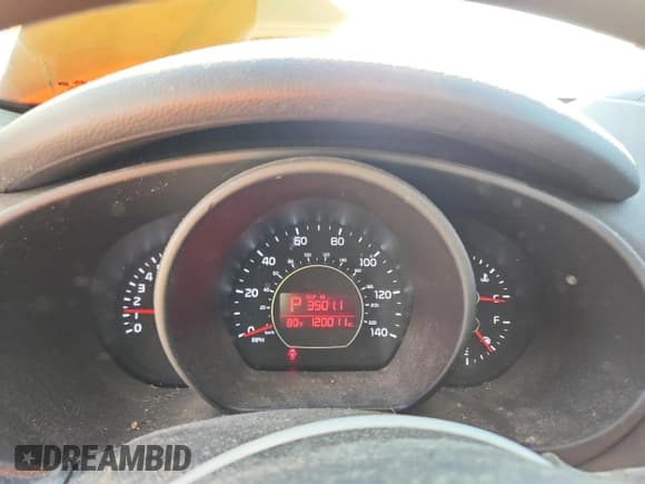 ✅ 2017 Kia Soul • VIN: KNDJN2A27H7426840 • Lot: 92512685. Wystawiony na Copart z przebiegiem 120 011 mil. Bezpłatny archiwum sprzedaży aukcyjnych z USA i szczegółowy raport historii pojazdu na DreamBid. Zdjęcie 9.