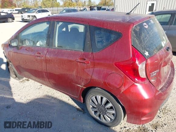 ✅ 2019 Nissan Note SV • VIN: 3N1CE2CP2KL357580 • Lot: 43630433. Wystawiony na IAAI z przebiegiem 115 251 mil. Bezpłatny archiwum sprzedaży aukcyjnych z USA i szczegółowy raport historii pojazdu na DreamBid. Zdjęcie 3.