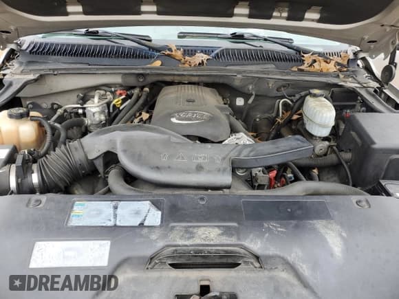 ✅ 2004 Chevrolet Suburban Z71 • VIN: 3GNFK16ZX4G126102 • Лот: 41761465. Опубликован ранее на Copart с пробегом Не указан. Бесплатный доступ к архиву аукционных продаж из США и подробный отчёт об истории автомобиля на DreamBid. Изображение 12.