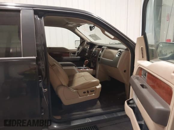 ✅ 2010 Ford F-150 XL • VIN: 1FTFW1EV3AFD34380 • Lot: 43267357. Listed on IAAI with 167,114 mi. Free auction sales archive from the USA and detailed vehicle history report at DreamBid. Image 5.
