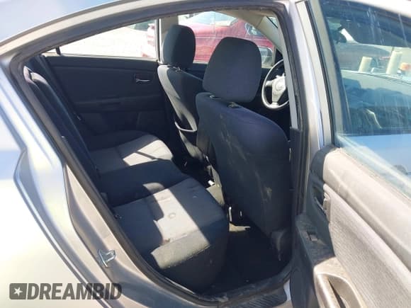 ✅ 2008 Mazda 3 i Touring Value • VIN: JM1BK32F481135039 • Lot: 43184670. Listed on IAAI with 118,301 mi. Free auction sales archive from the USA and detailed vehicle history report at DreamBid. Image 8.