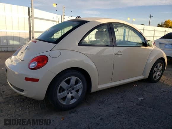 ✅ 2007 Volkswagen Beetle • VIN: 3VWRW31C37M506622 • Lot: 77896784. Listed on Copart with 129,953 mi. Free auction sales archive from the USA and detailed vehicle history report at DreamBid. Image 3.