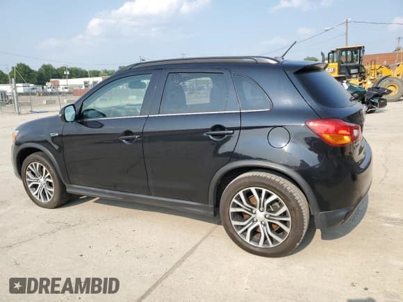 ✅ 2016 Mitsubishi Outlander SEL • VIN: JA4AR4AW0GZ033729 • Лот: 59949725. Опубликован ранее на Copart с пробегом 118 212 миль. Бесплатный доступ к архиву аукционных продаж из США и подробный отчёт об истории автомобиля на DreamBid. Изображение 2.