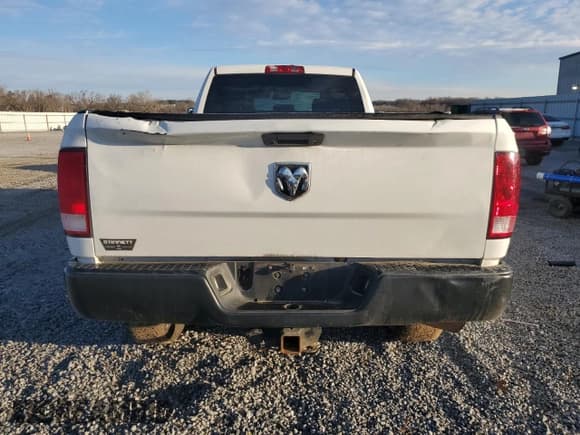 ✅ 2015 Ram 2500 Tradesman • VIN: 3C6UR5HL5FG503358 • Lot: 86611164. Listed on Copart with 226,915 mi. Free auction sales archive from the USA and detailed vehicle history report at DreamBid. Image 6.