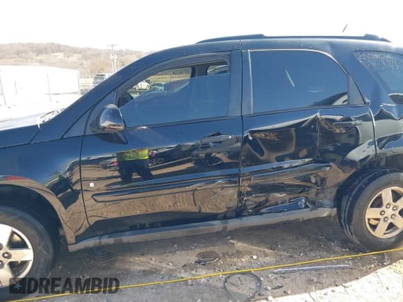 ✅ 2007 Chevrolet Equinox LT • VIN: 2CNDL63F376240099 • Лот: 41719885. Опубликован ранее на IAAI с пробегом 184 114 миль. Бесплатный доступ к архиву аукционных продаж из США и подробный отчёт об истории автомобиля на DreamBid. Изображение 14.